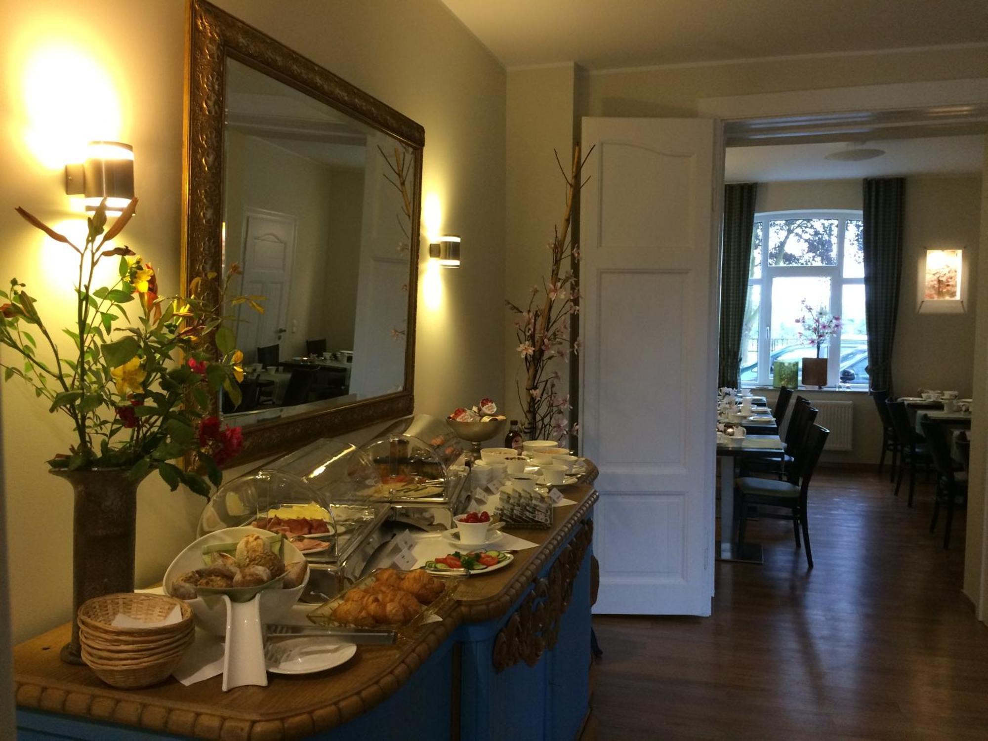 Landhotel Alte Toepferei 뒤스부르크 외부 사진